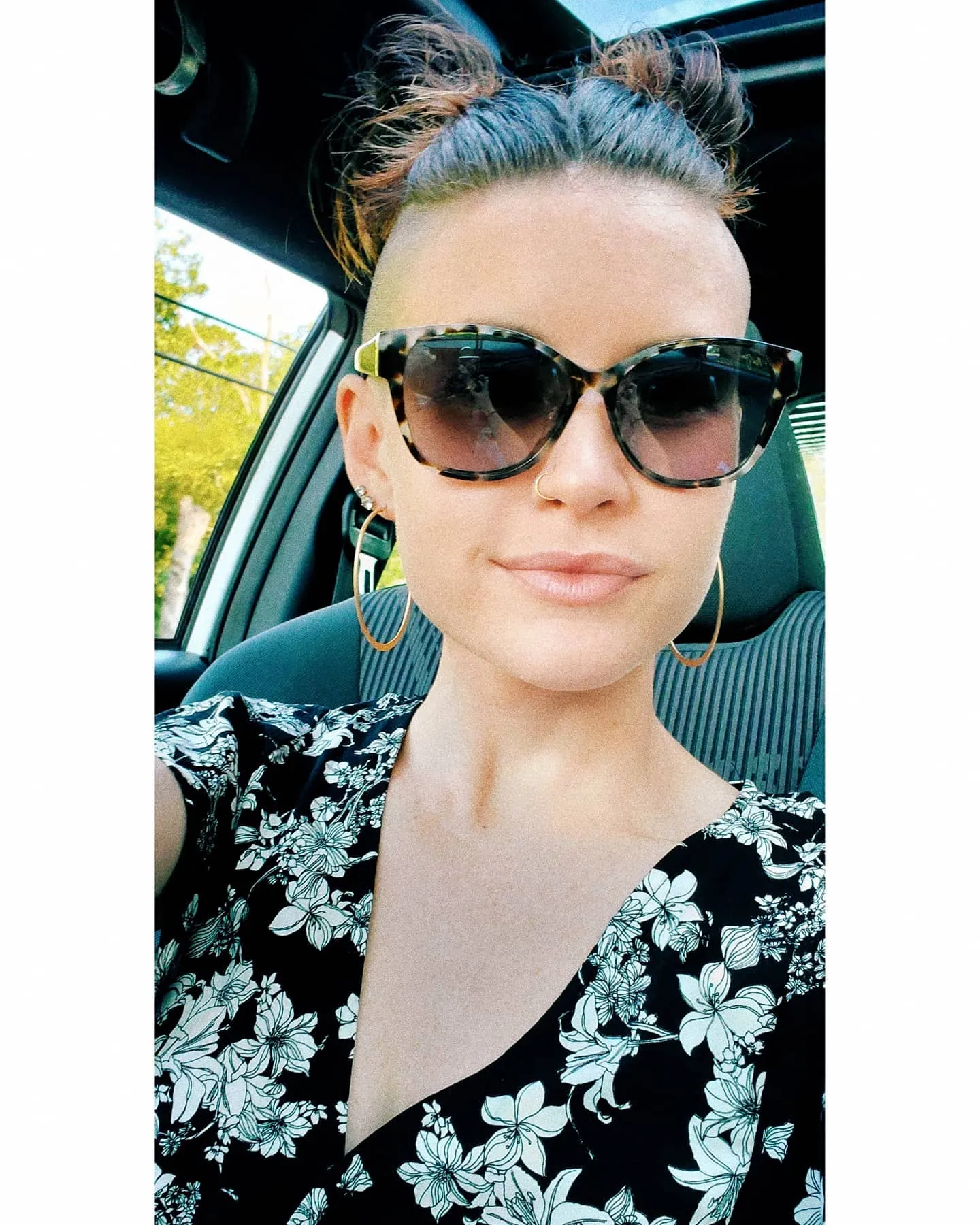 mini bun undercut short hairstyle