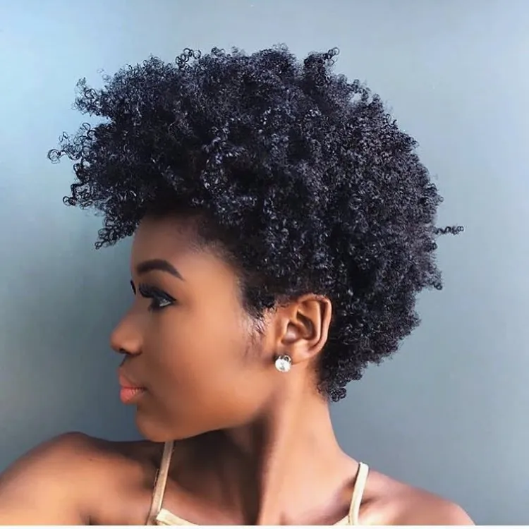 Full coily taper with rounded natural volume