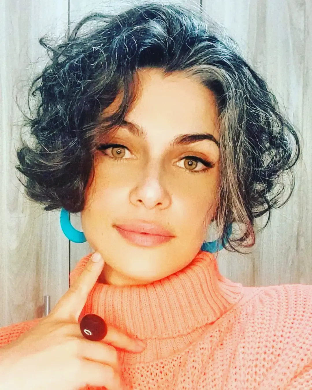 Dark silver short curls with smoky depth