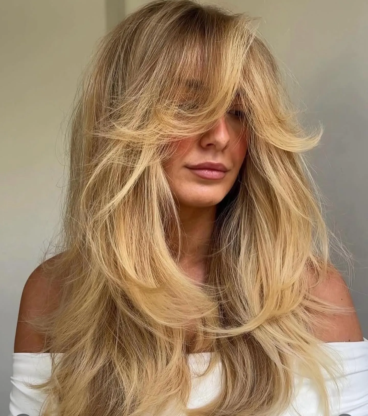 Voluminous Gold Layers