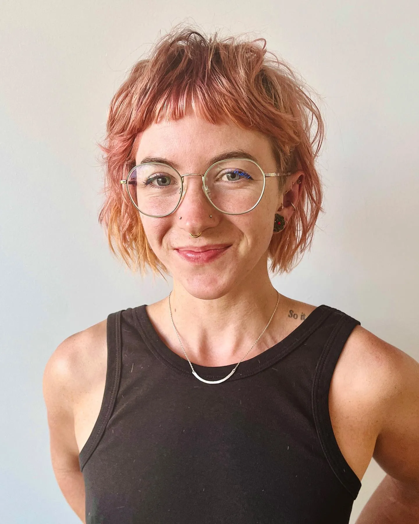dimensional color stacked bob
