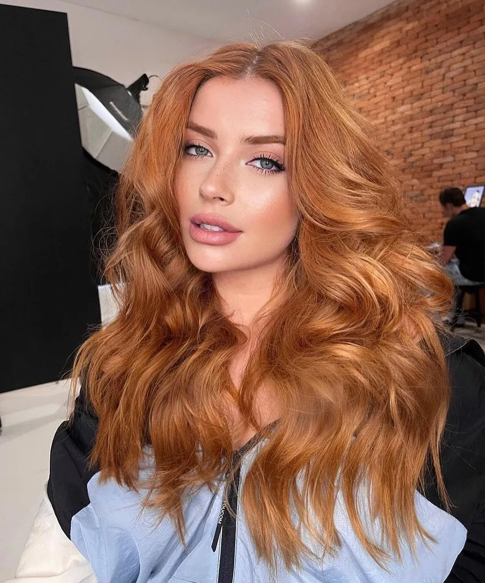 Rich Strawberry Waves