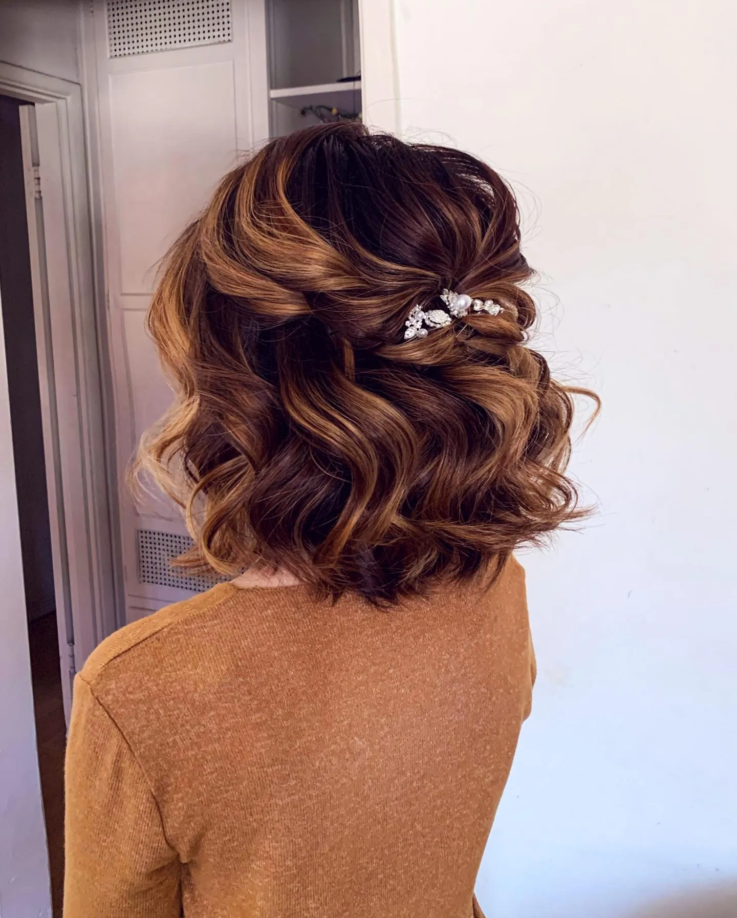 Curly Half-Up Twist