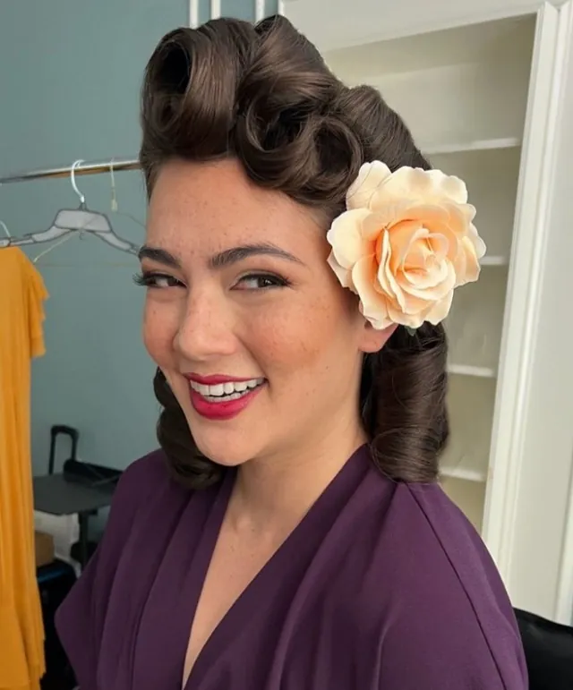 Victory Roll Hairstyles: 15 Whimsical Ideas