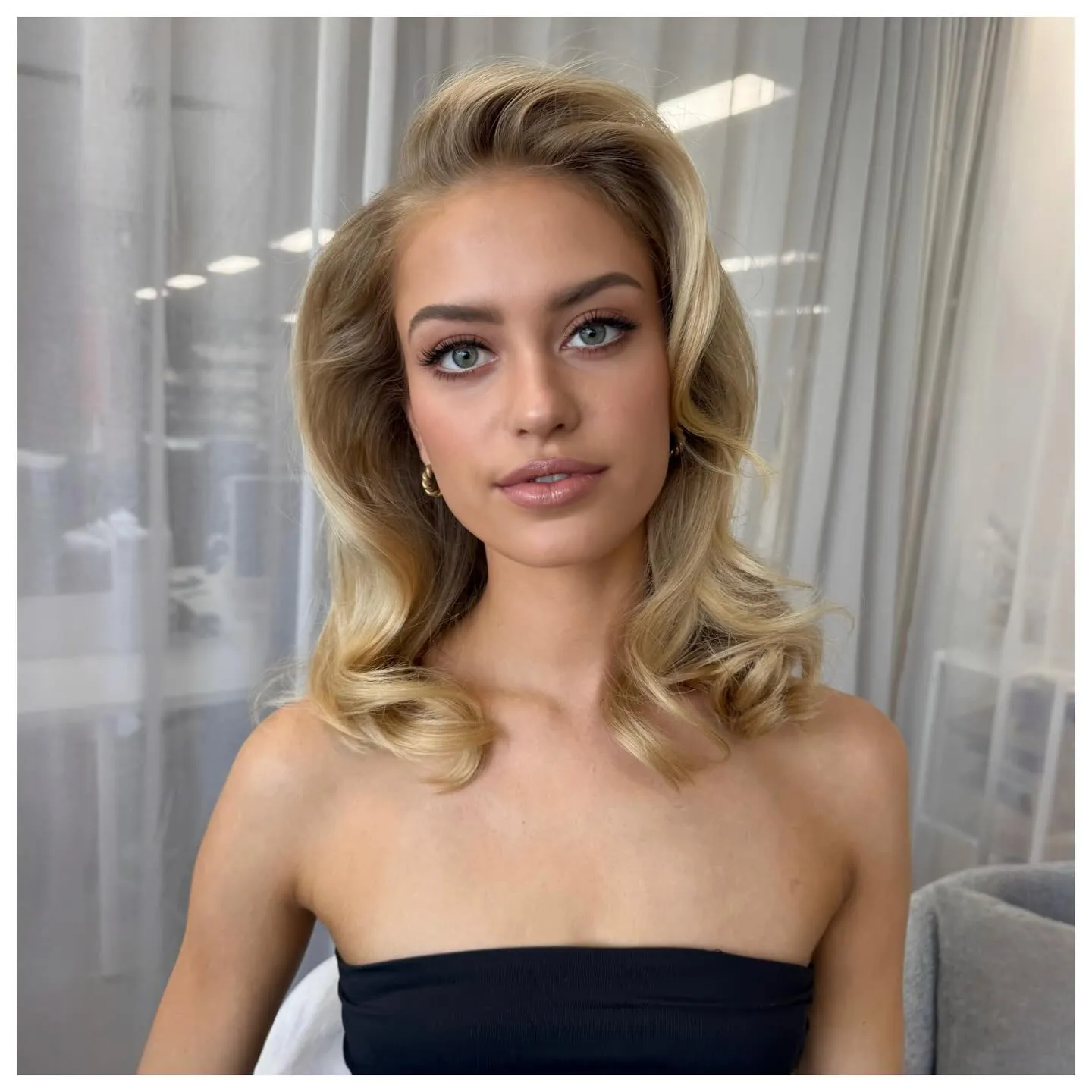 Long Wavy Bridal Hairstyle
