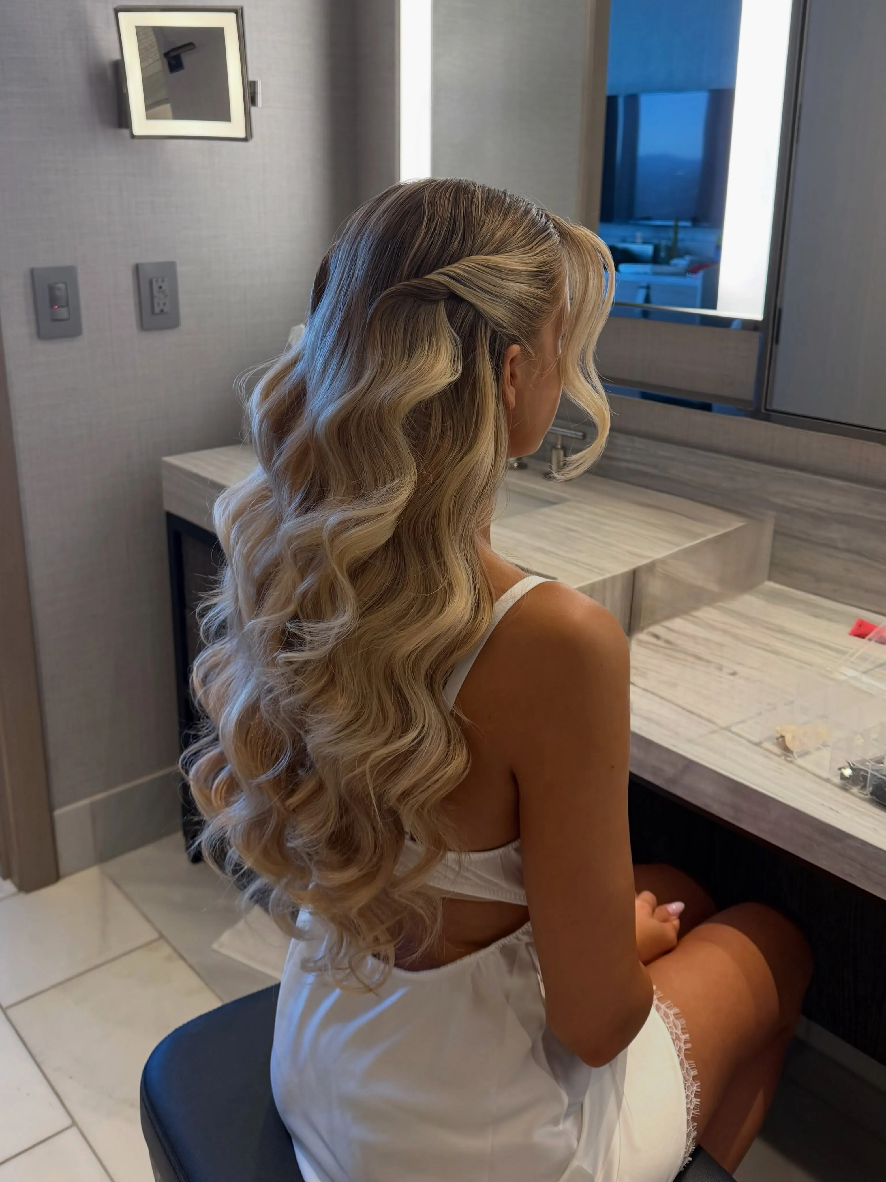 Soft Wavy Half Up Style