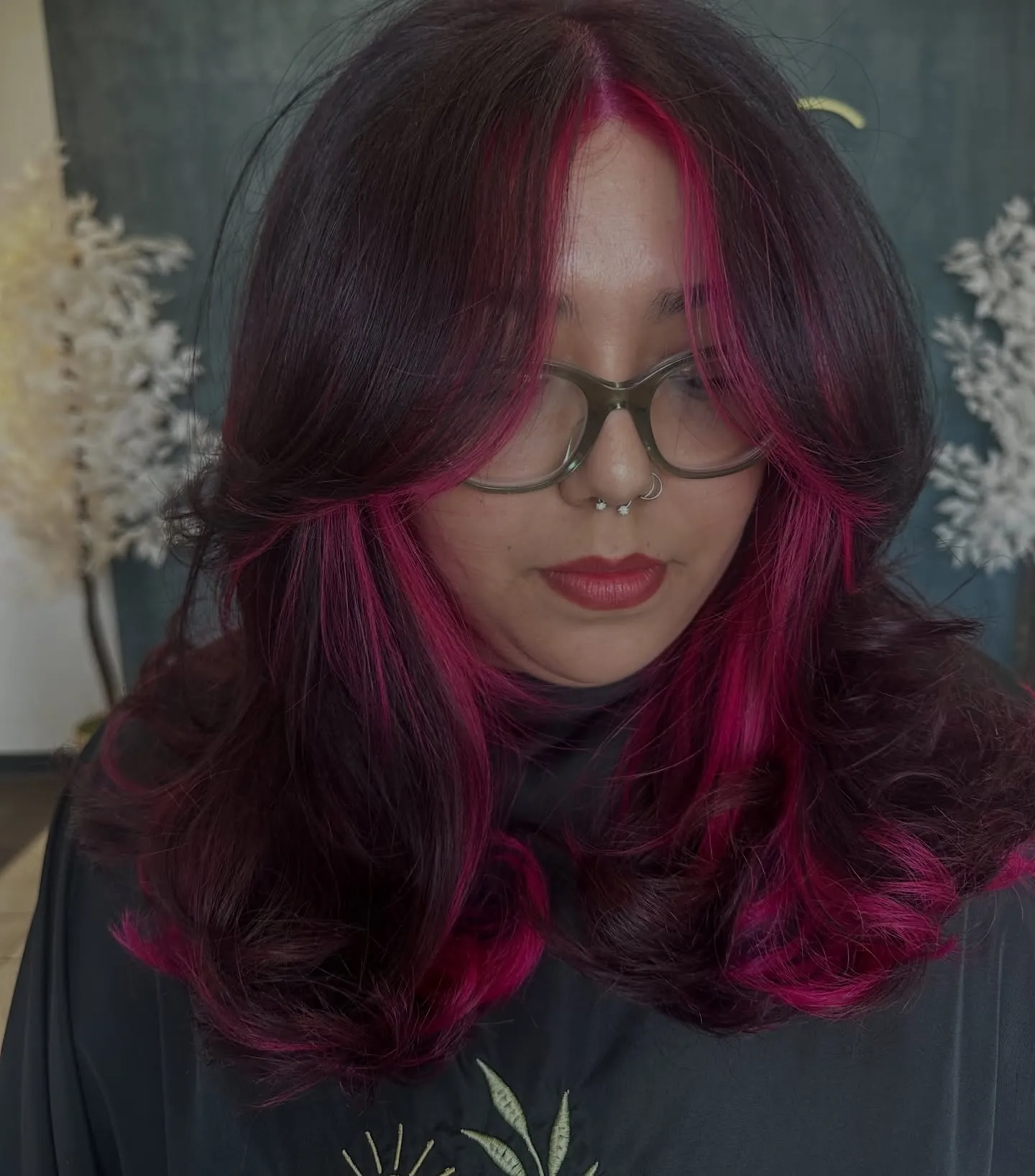 Magenta Accent Waves