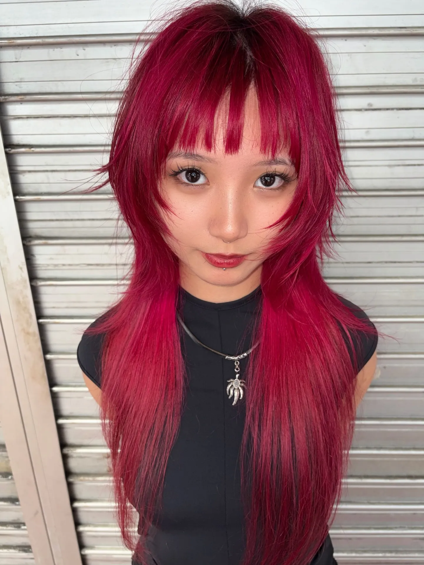 bright fringe layers Y2K hairstyle