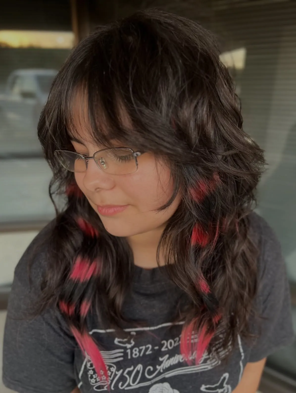 peekaboo colour strands Y2K hairstyle